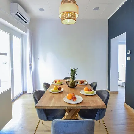 Cozy With Private Terrace Γκορίτσια
